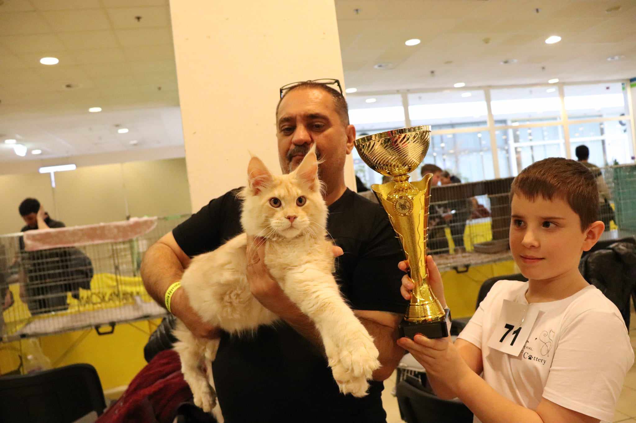 KCH. Bella'S Imperial Leo Athos